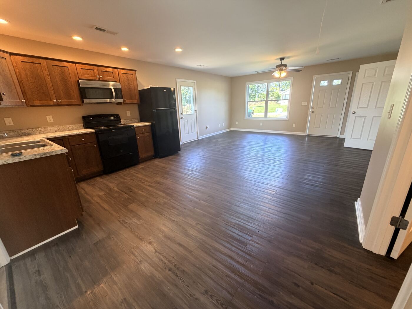 156 B B White Road